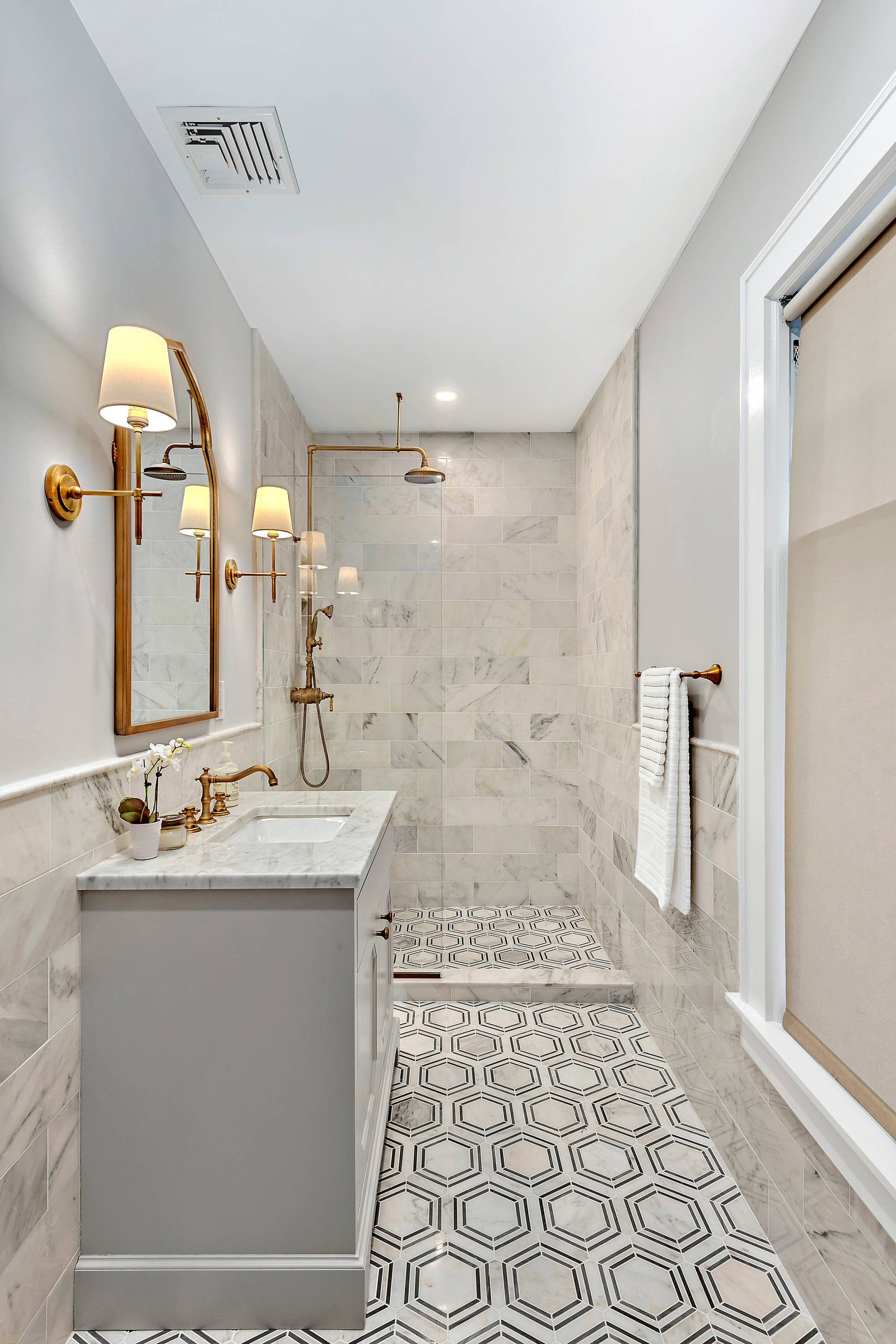 Bathroom fitting
